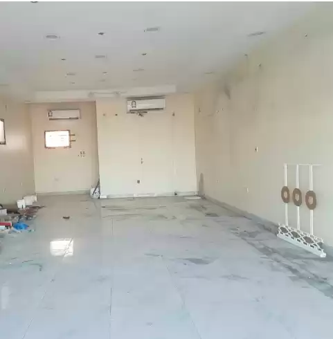 商业的 就绪物业 U/F 店铺  出租 在 多哈 #7569 - 1  image 
